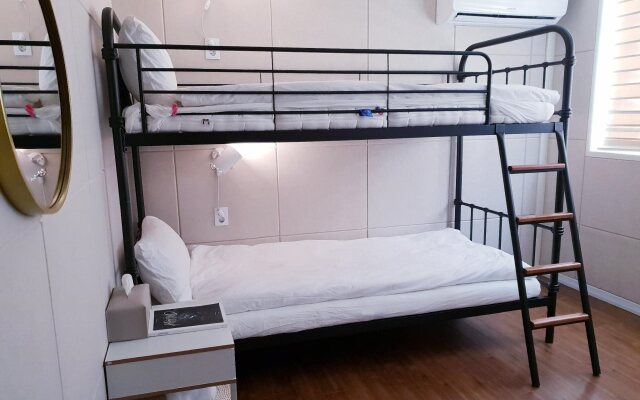 Sokcho Hutte Guesthouse