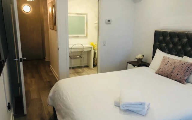 Toronto Downtown Suites City View