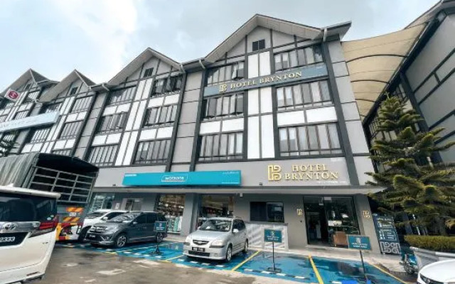 Hotel Brynton at Cameron Centrum Mall