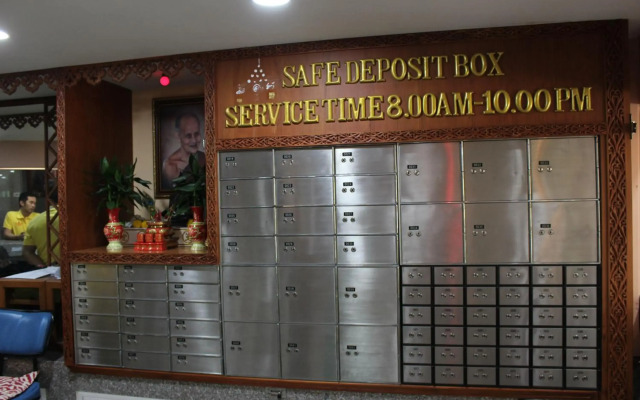 A.A. Pattaya Golden Beach Hotel