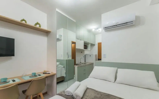 SMT - Building 750m From the Beach in Salvador