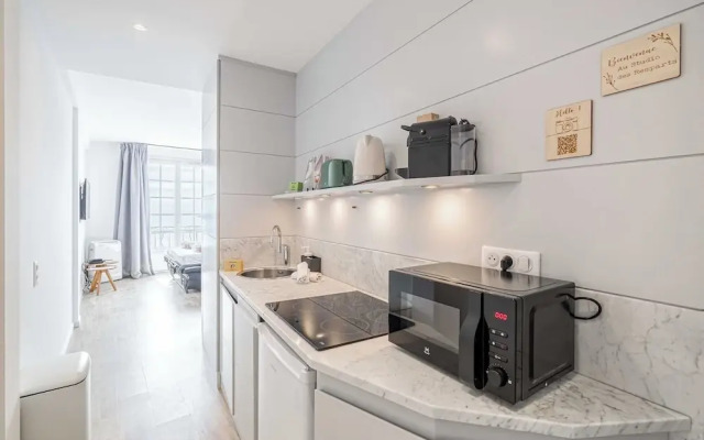 Charming Appt - 1bd/4p- sea View - Antibes Centre