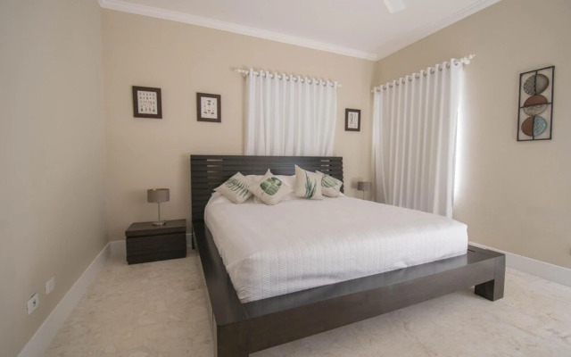 Cozy and Private Villa in Puntacana Village