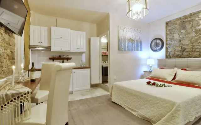 Venetian Suites Metropolis by Konnect, Old Corfu Town