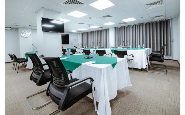 Holiday Inn Dar Es Salaam City Center by IHG