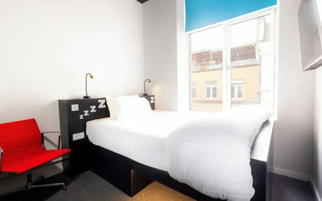 REZz Temple Bar, Dublin