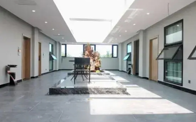 Huamei Elegant Hotel (Huashan Scenic Area Tourist Center)