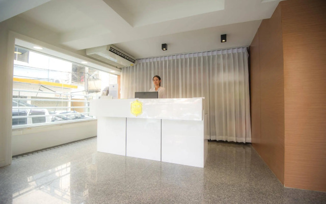 Glur Central Pratunam