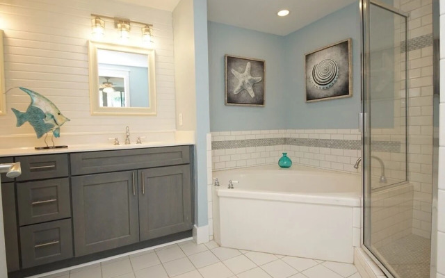 Waterscape 235-A by RealJoy