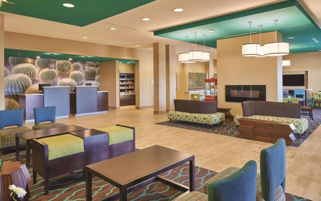 La Quinta Inn & Suites by Wyndham Carlsbad