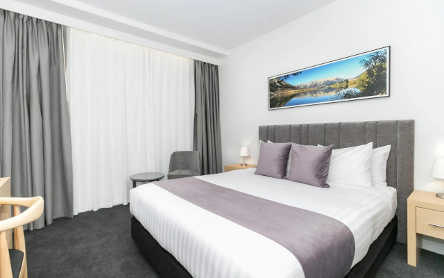 Christchurch City Hotel