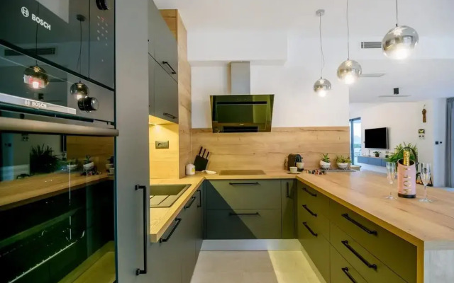 Villa Lucy Lemon CFH