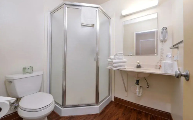 Americas Best Value Inn - Madison