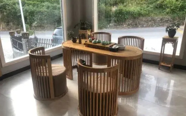 Yunqi Jingsu Hotel