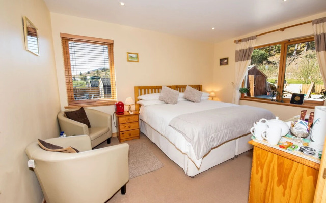 Tigh an Each B&B & Laggan Glamping