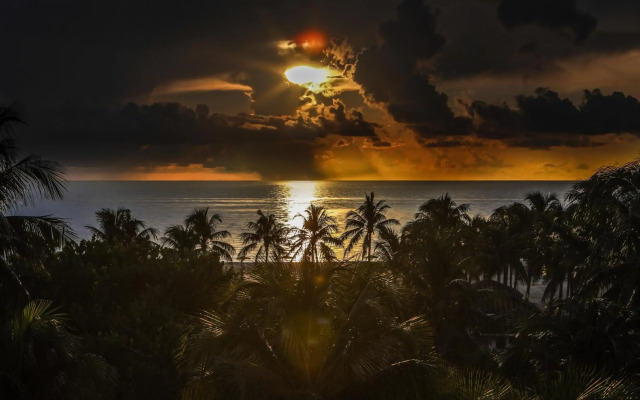 Lago Mar Beach Resort & Club