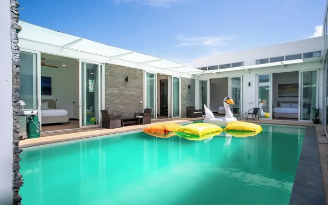 Sky - 4BR Private Villa in Phuket