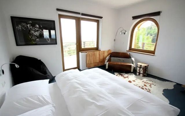 hotel 12