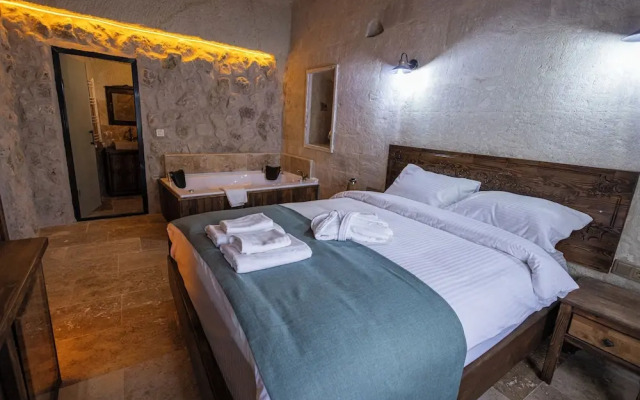 Kayaharman Cave Suites