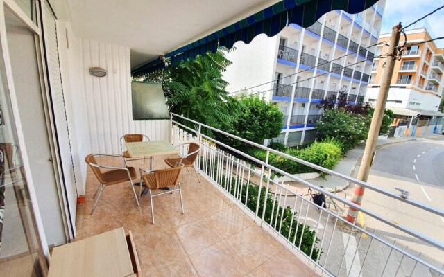 Apartment with 2 bedrooms in Lloret de Mar with terrace and WiFi