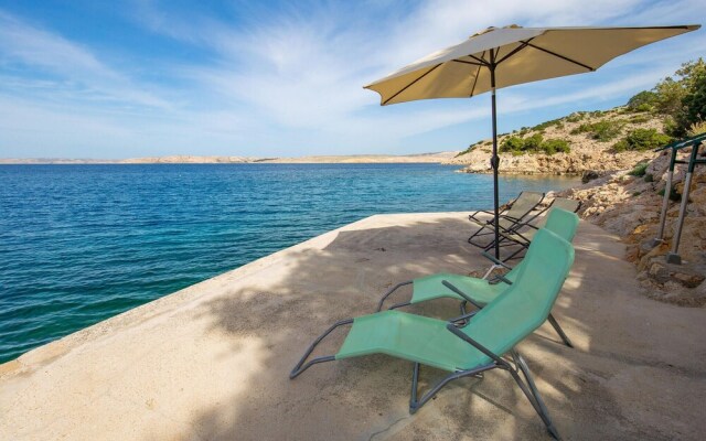 Beautiful Home in Jablanac With 4 Bedrooms and Wifi