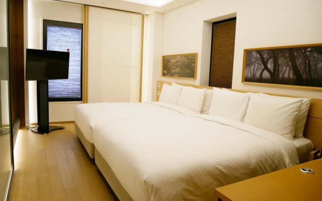 Sotetsu Hotels The Splaisir Seoul Myeong-Dong