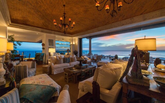 Sophisticated Cliffside Platinum Villa Turquesa 9BR Overlooking the Pacific