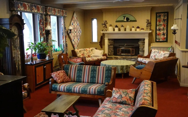 Blue Gentian Lodge at Magic Mountain