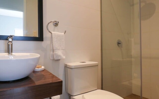 w Beautiful 2BR With Terrace in Miraflores