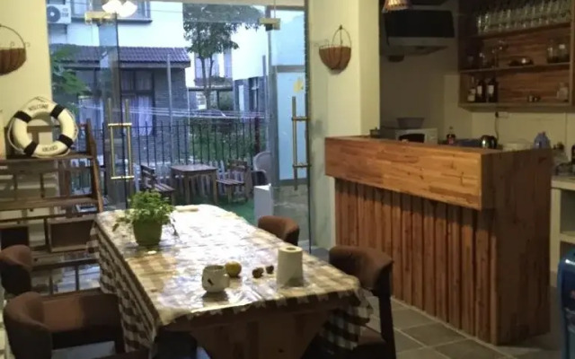 Cozy Time Hostel