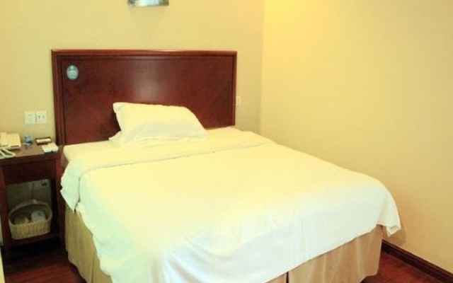 GreenTree Inn Jiangsu Zhenjiang Yidu Building Materials city Express Hotel – Guest Rooms – Zhenjiang