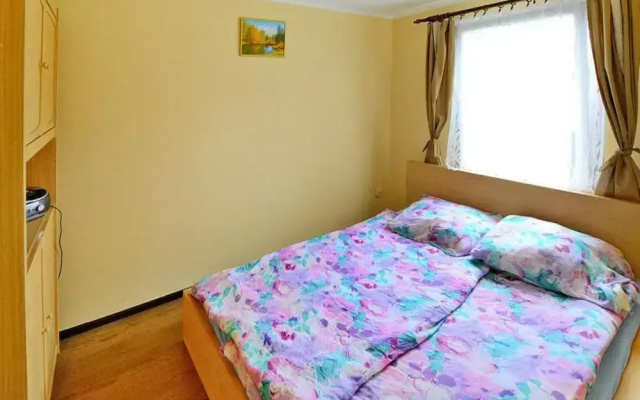 Bungalow Close to the Beach, Sianozety