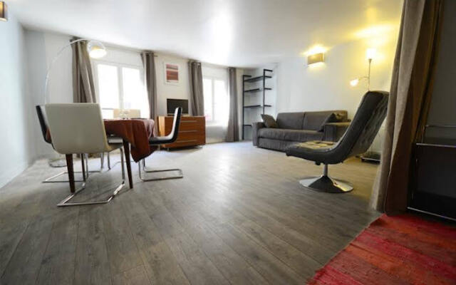 Into Paris - Appartement Hotel de Ville