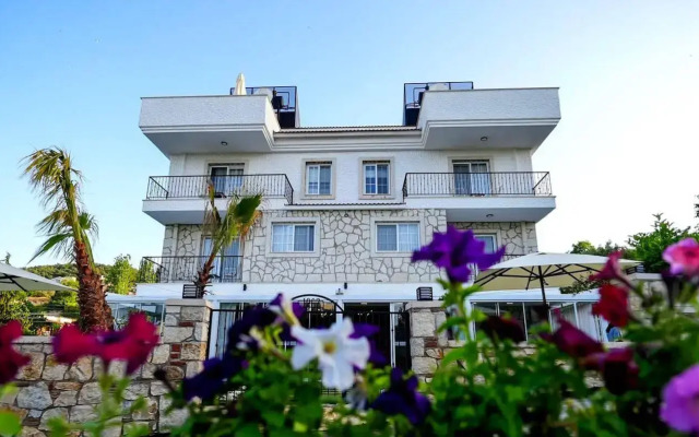 Urla 1867 Hotel