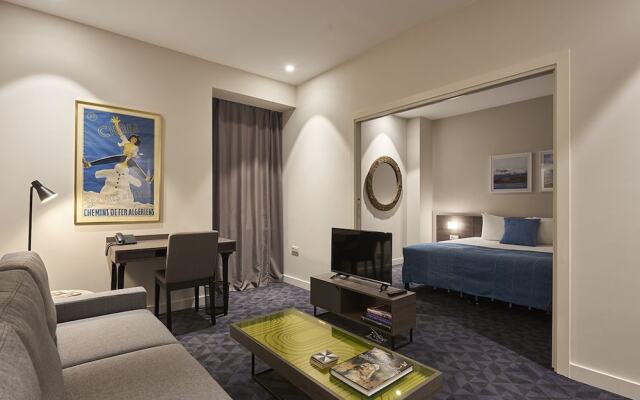 M Suite Hotel