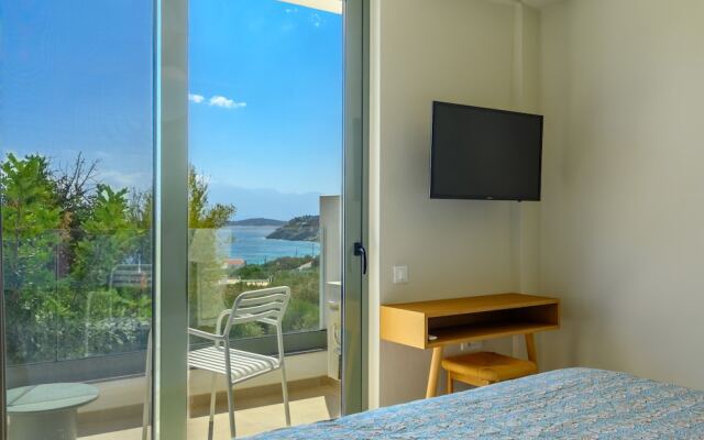 Roots Suites in Crete