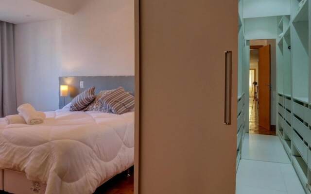 LinkHouse Majestic Apartment