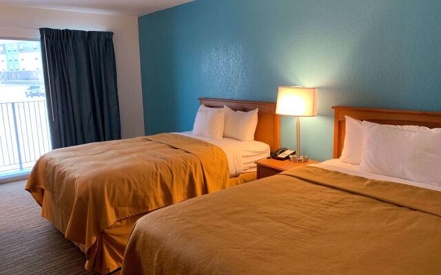 Studio 6 Lincoln, NE - Airport