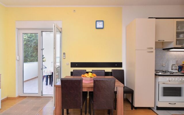 Apartment 1982