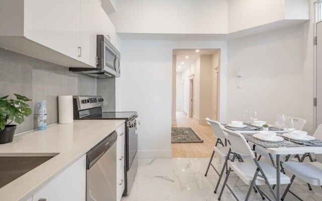 Bright and Cozy 3bedr in the of MTL