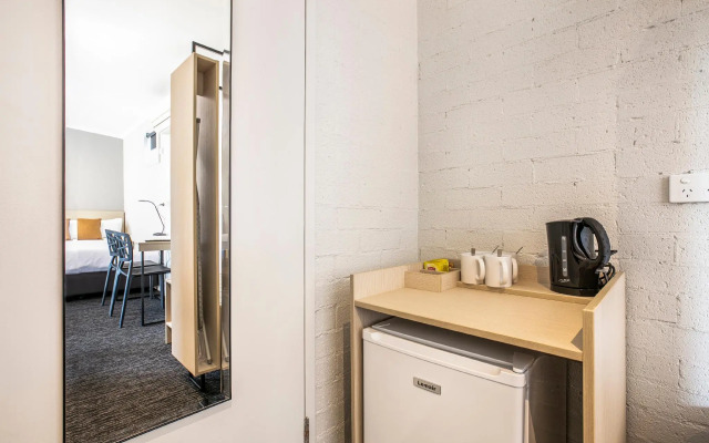 Nightcap at Colyton Hotel