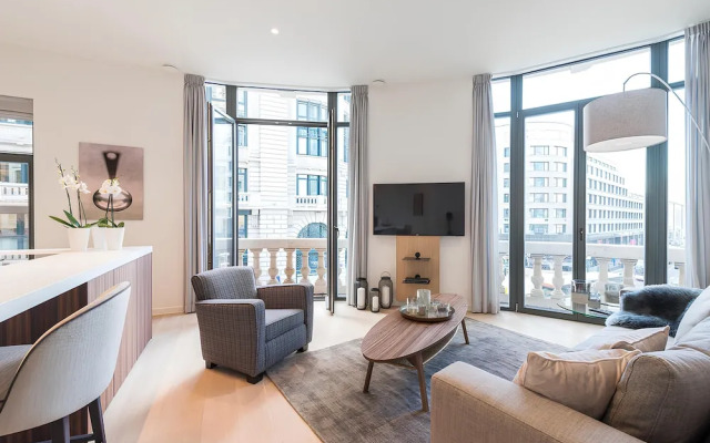 Downtown Brussels Splendor Suites