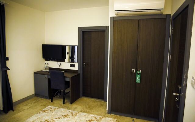 Amorium Wooden Stone House