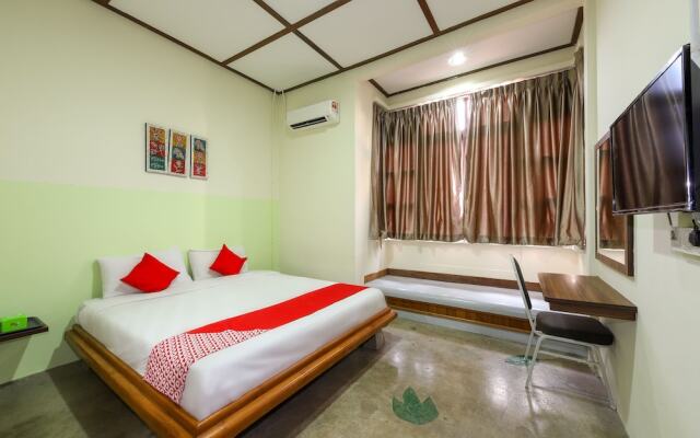 Collection O Ivory Hotel & Resort