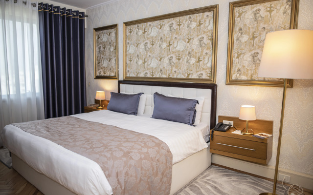 Tirana International Hotel & Conference Centre