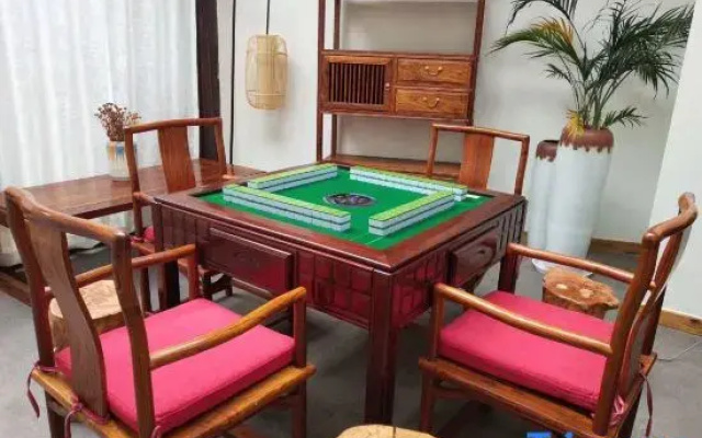 Phoenix April Day·Xiaoshe Hotel (Gucheng Hongqiao Branch)
