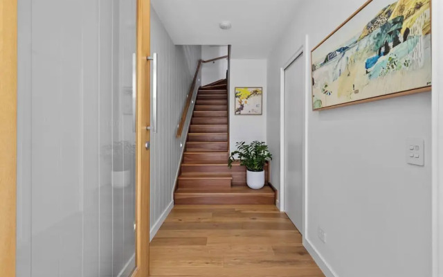 Palm Beach Luxe Townhouse walk to Beach