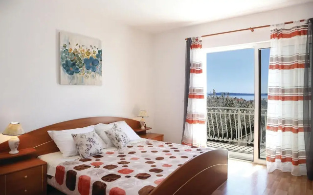 Amazing Home in Kastel Luksic With Wifi and 1 Bedrooms