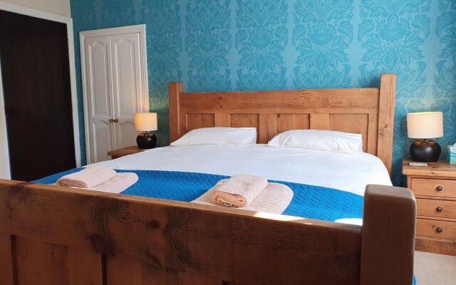 Rockingham Lodge