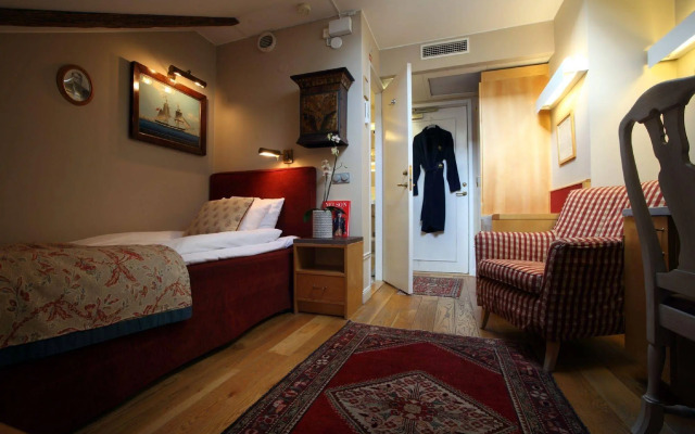 Collectors Victory Apartments